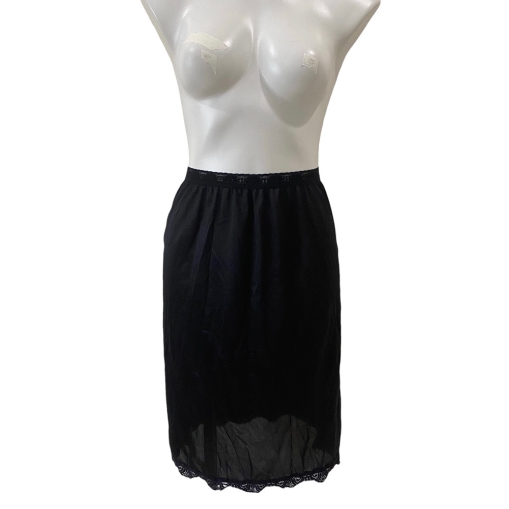 Vintage Union made ILGWU half slip skirt in Black - MEDUIM - nylon - underwear